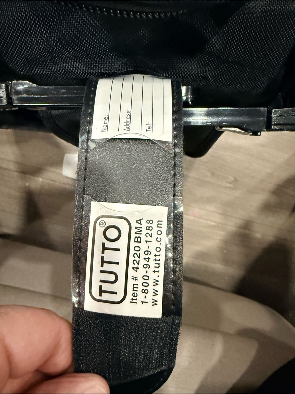 Tutto brand, sewing machine travel case. Never used retails 399 carry on size - Picture 12 of 16